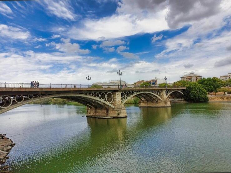Loft Premium - Puente De Triana Lejlighed Sevilla Eksteriør billede